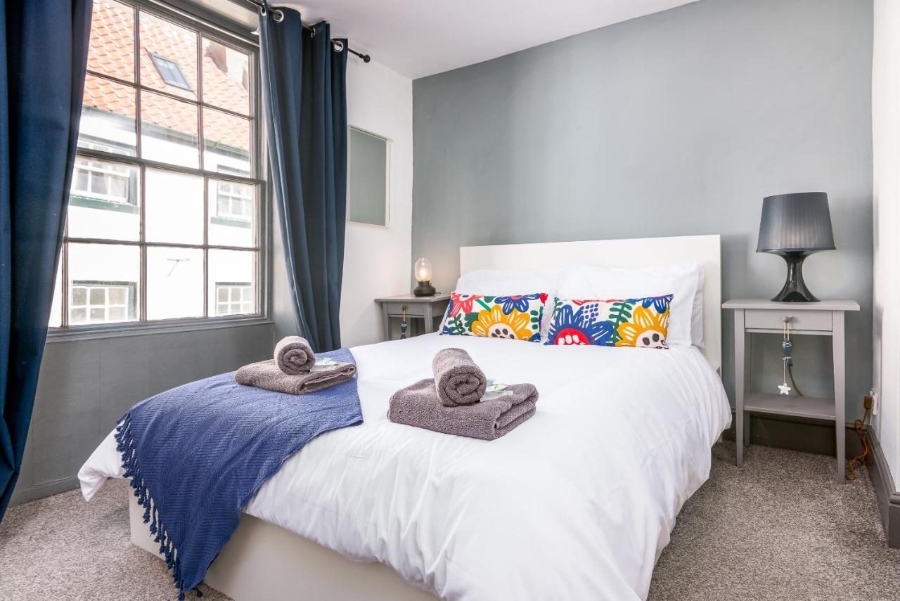 Ga L Whitby Central Екстер'єр фото